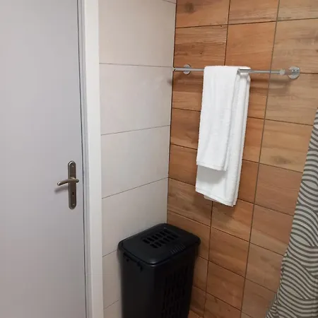 Сasa de vacaciones зручний будинок